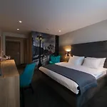 Hotel Bank
