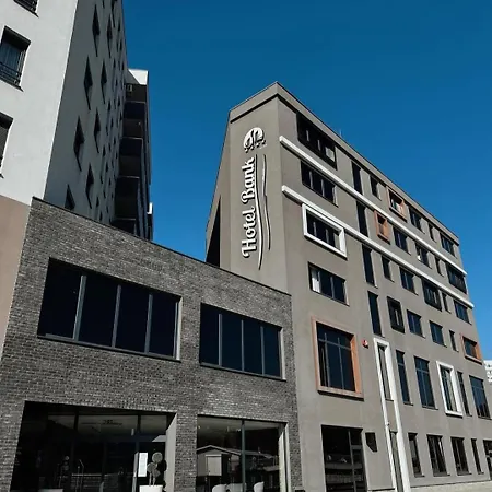 Bank 4*