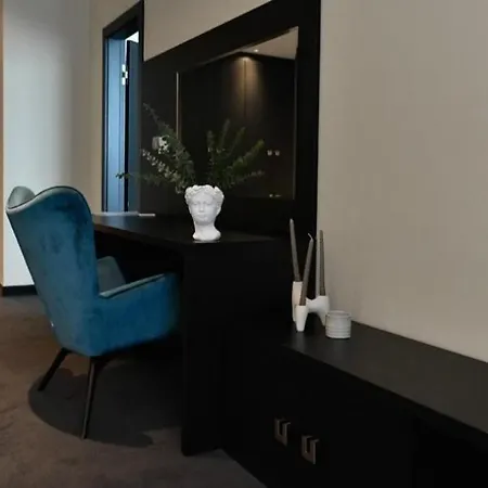Bank 4*